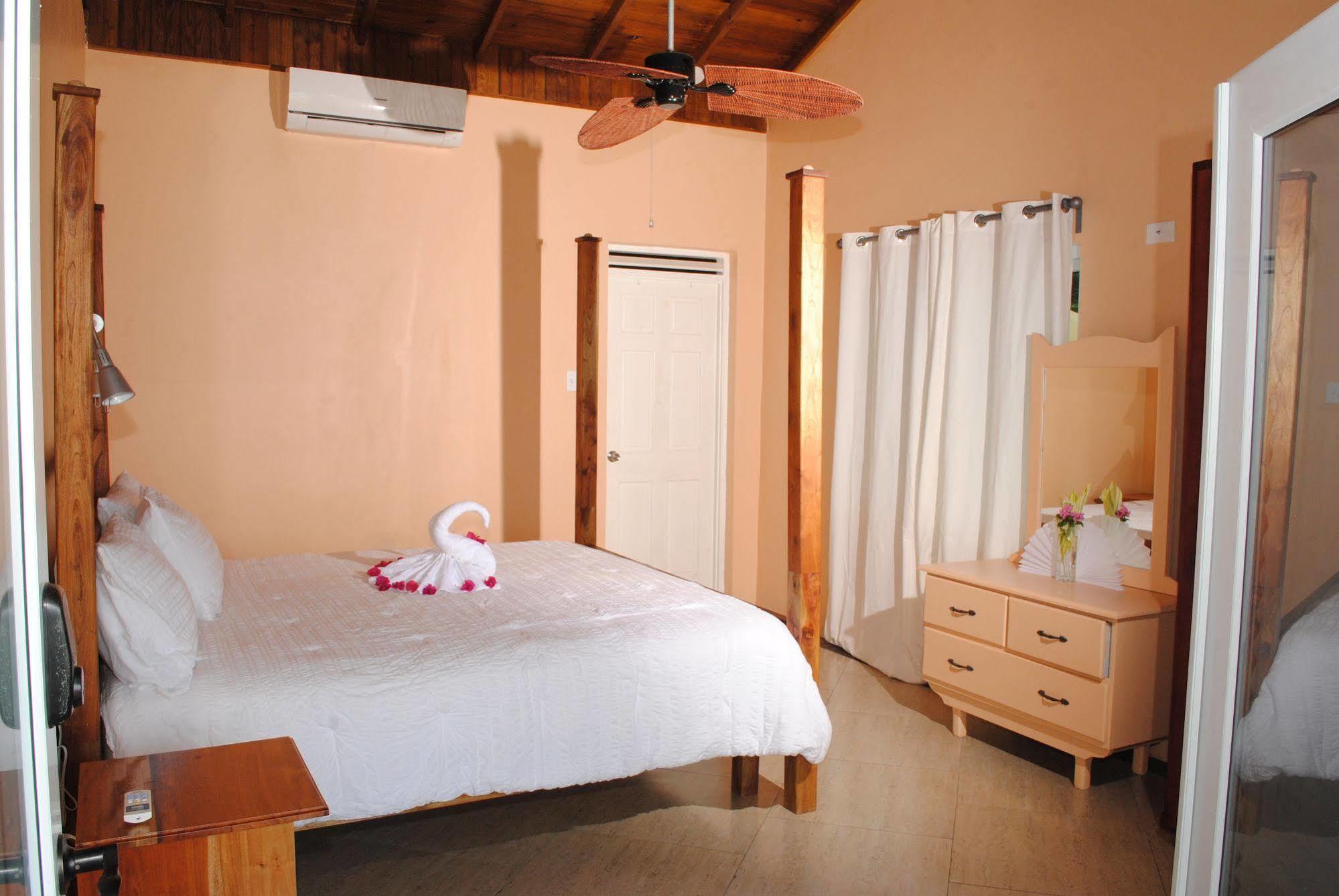 Luna Sea Inn Bluefields Dış mekan fotoğraf